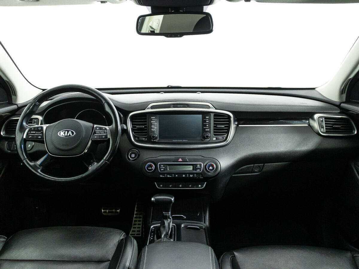 Купить Kia Sorento с пробегом. Фото: #12