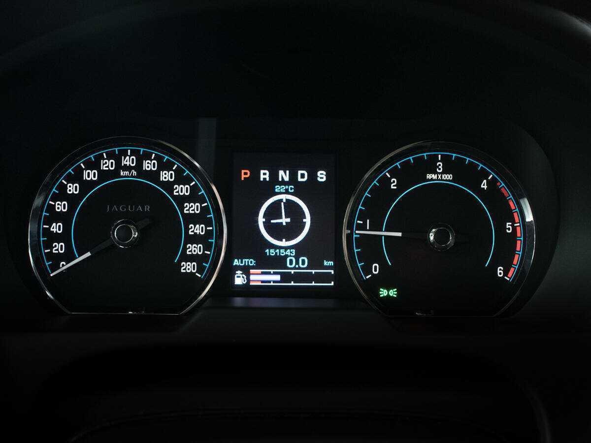 Купить Jaguar XF с пробегом. Фото: #9