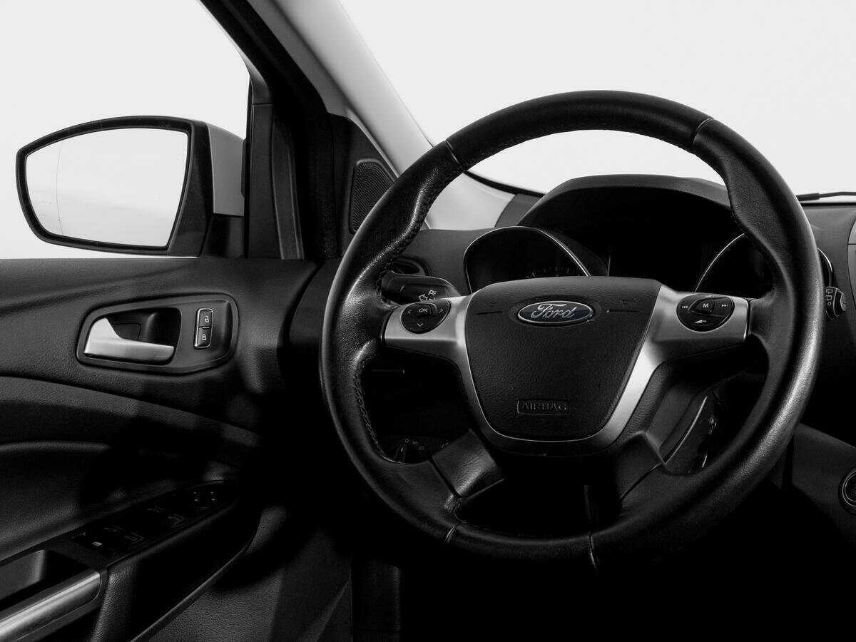 Купить Ford Kuga с пробегом. Фото: #14