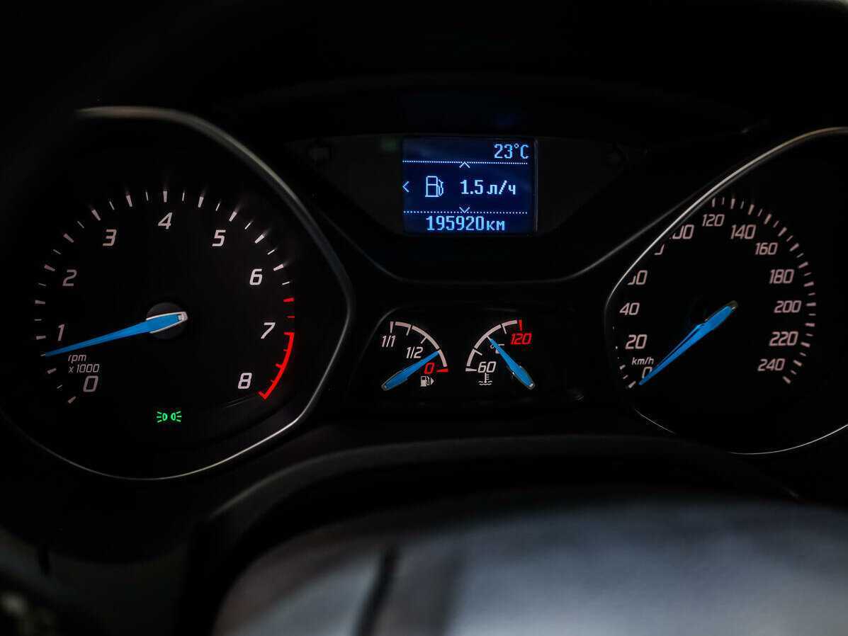 Купить Ford Focus с пробегом. Фото: #15