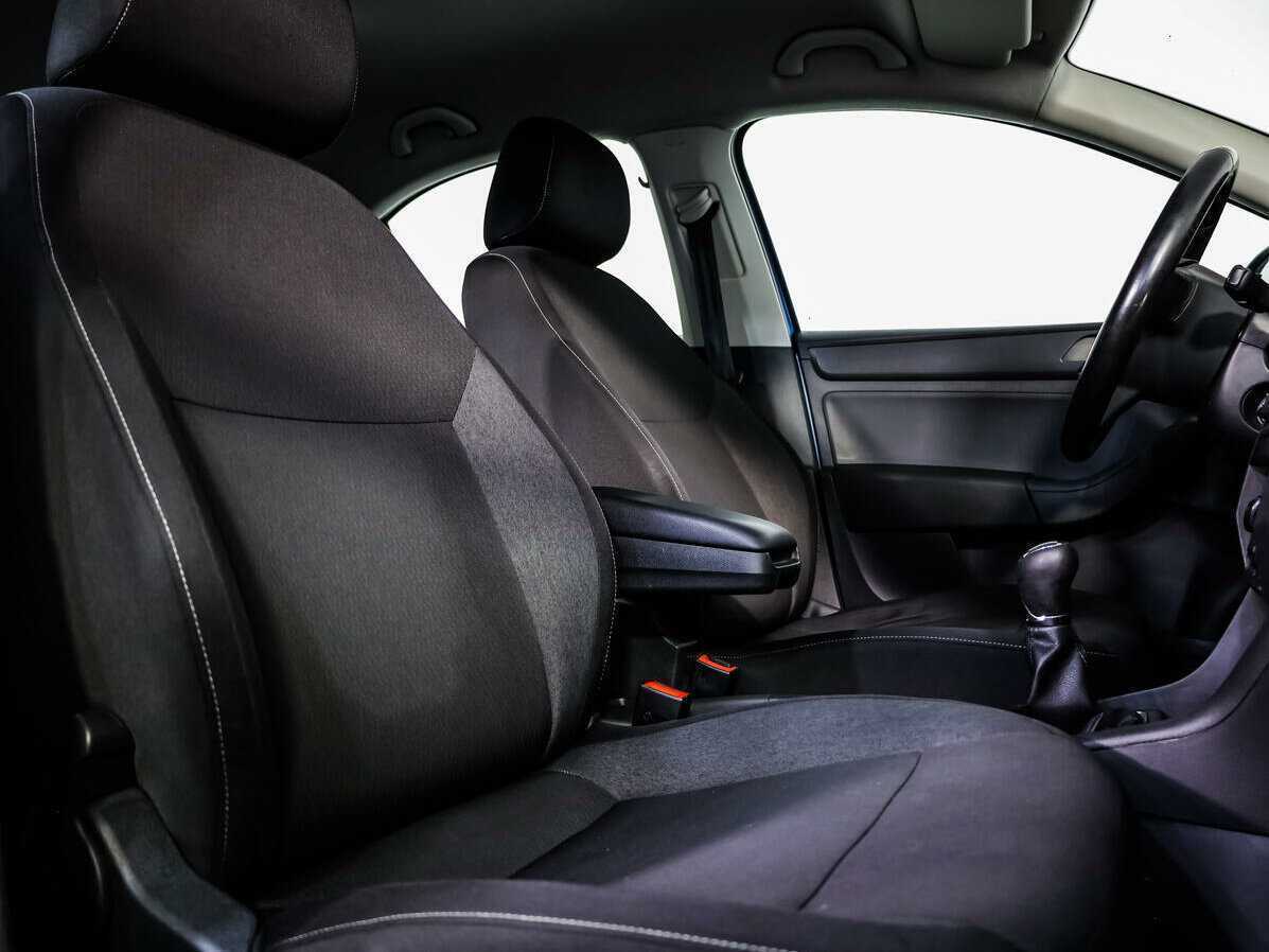 Купить Skoda Rapid с пробегом. Фото: #9