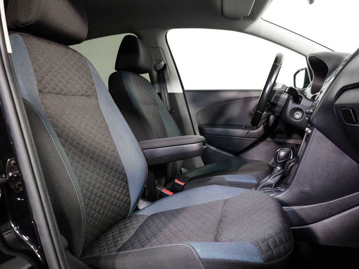 Купить Volkswagen Polo с пробегом. Фото: #11