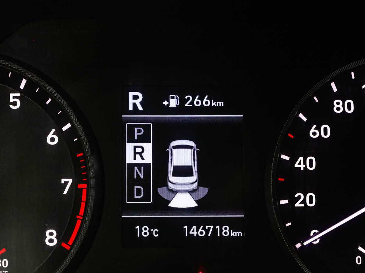 Купить Hyundai Solaris с пробегом. Фото: #10