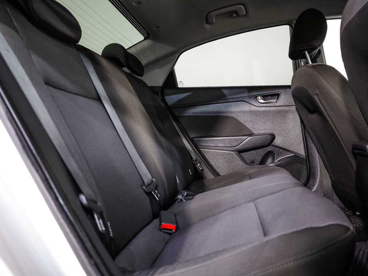 Купить Hyundai Solaris с пробегом. Фото: #12