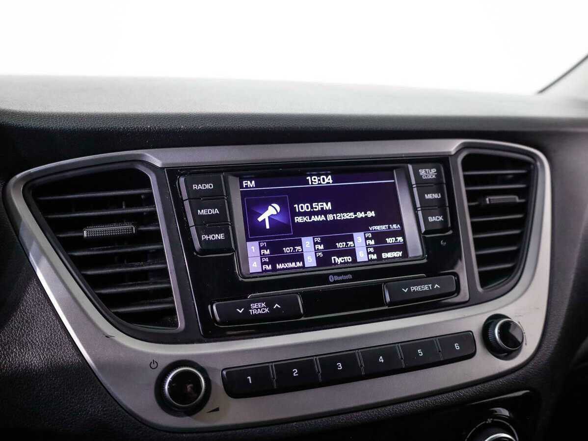 Купить Hyundai Solaris с пробегом. Фото: #14