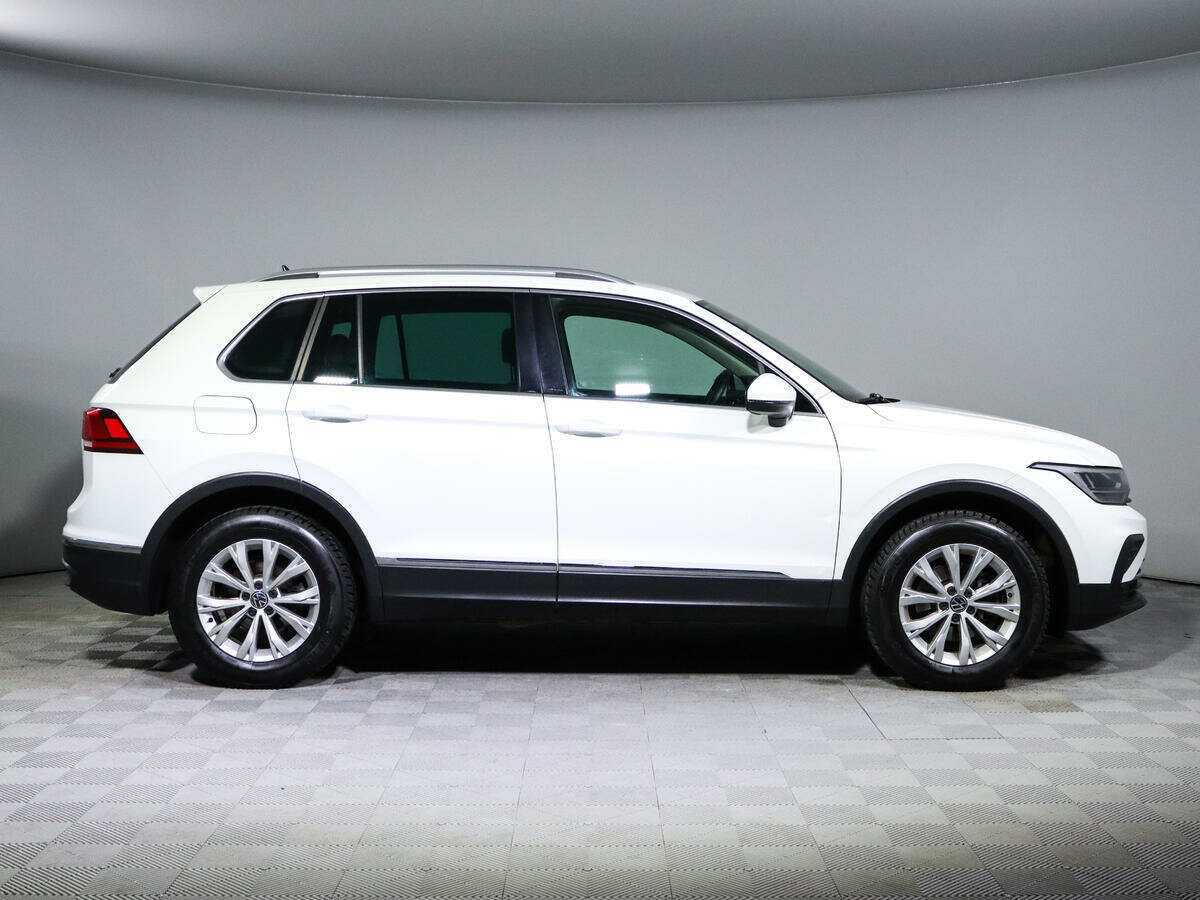 Купить Volkswagen Tiguan с пробегом. Фото: #3