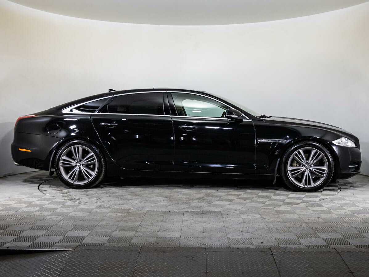 Купить Jaguar XJ с пробегом. Фото: #3