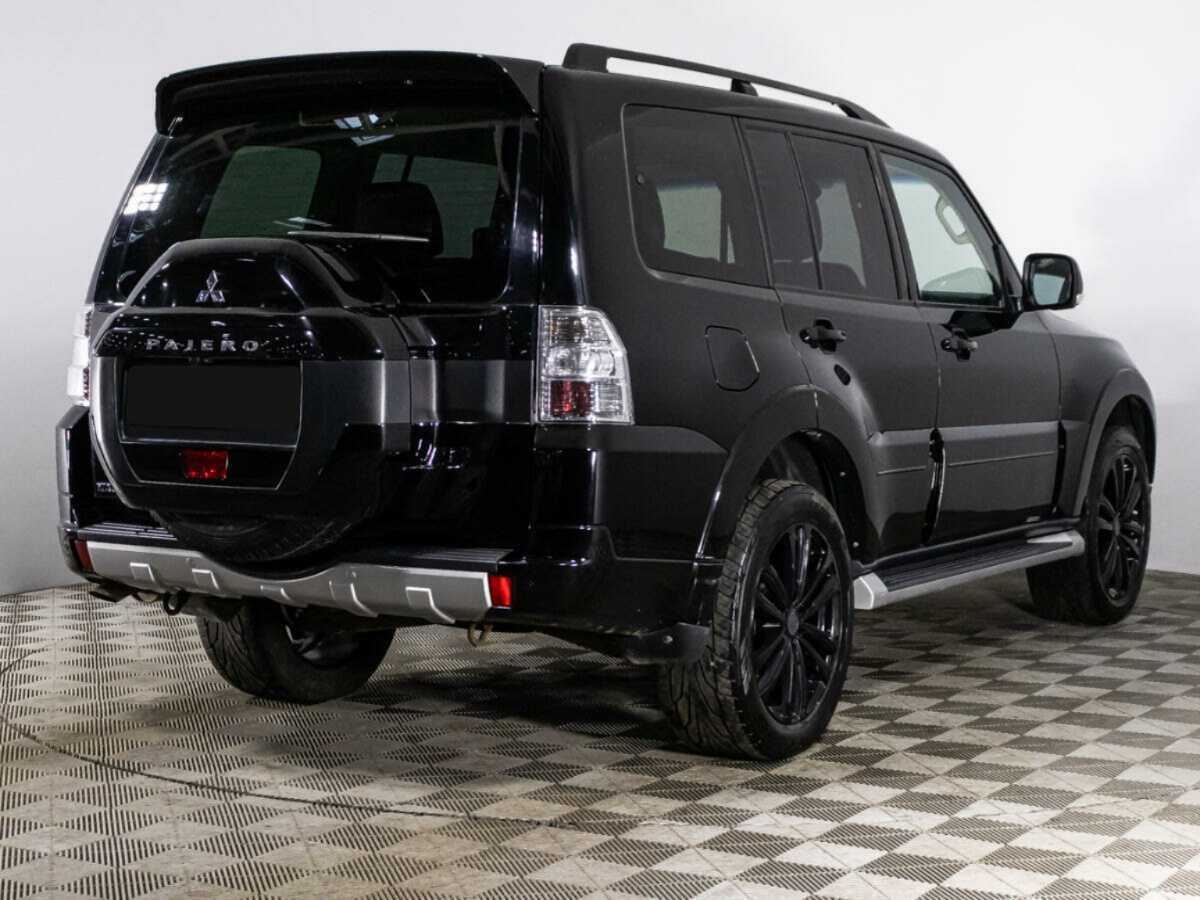Купить Mitsubishi Pajero с пробегом. Фото: #4