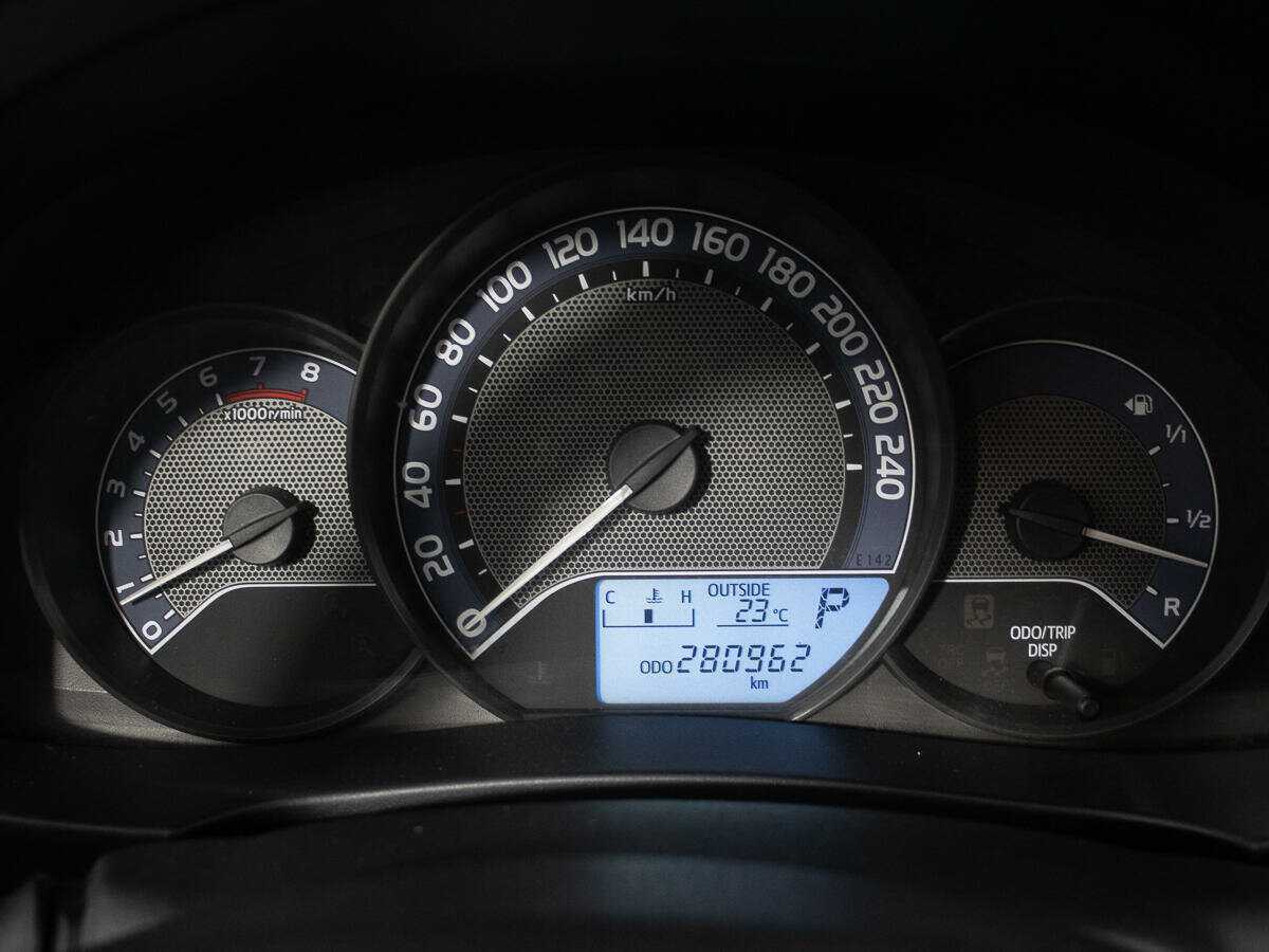 Купить Toyota Corolla с пробегом. Фото: #11