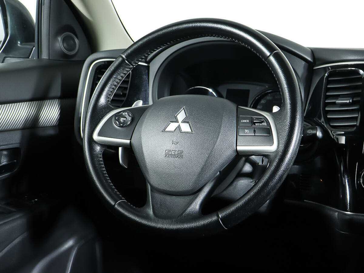 Купить Mitsubishi Outlander с пробегом. Фото: #13