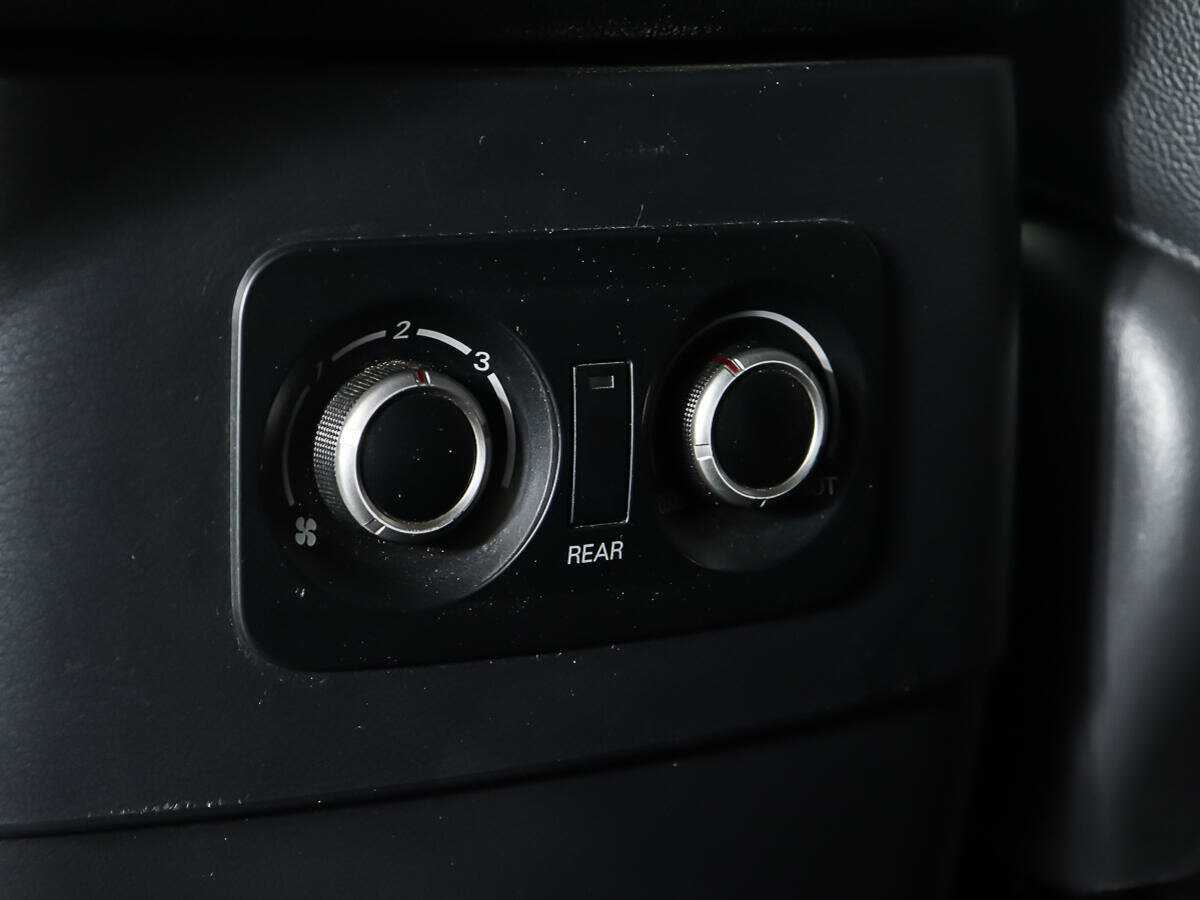 Купить Mitsubishi Pajero с пробегом. Фото: #14