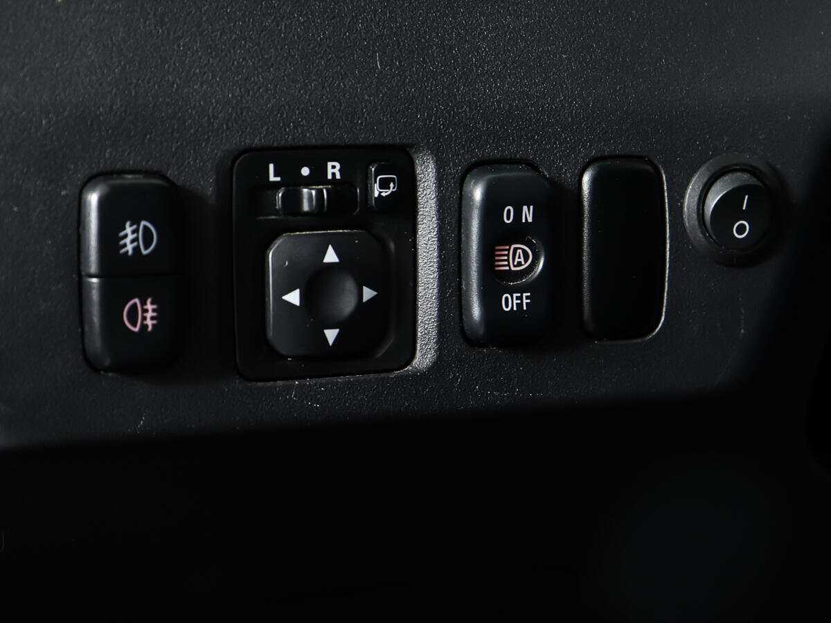 Купить Mitsubishi Pajero с пробегом. Фото: #16