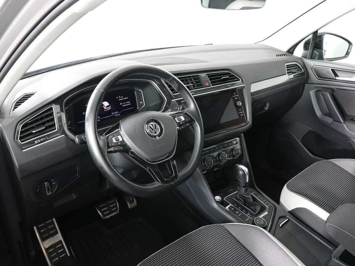 Купить Volkswagen Tiguan с пробегом. Фото: #8