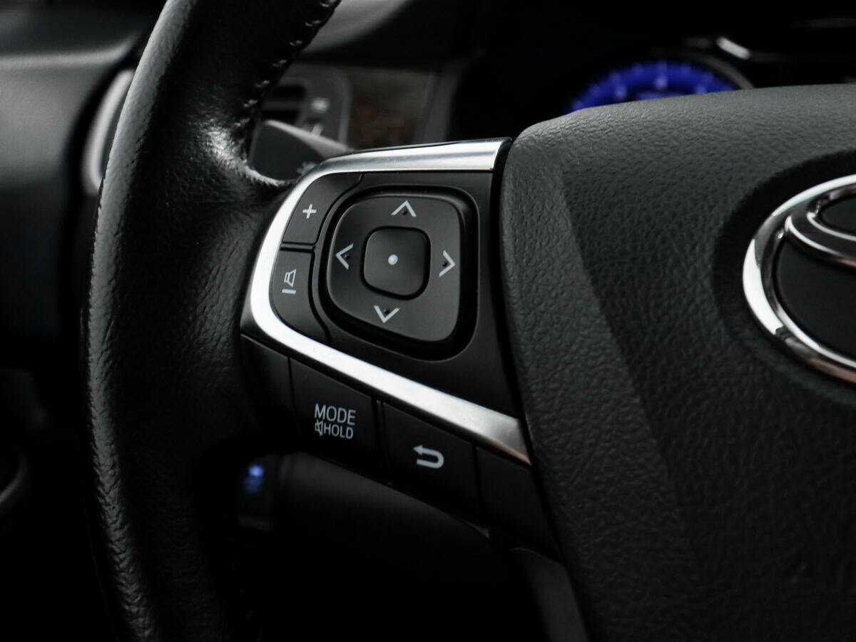 Купить Toyota Camry с пробегом. Фото: #15