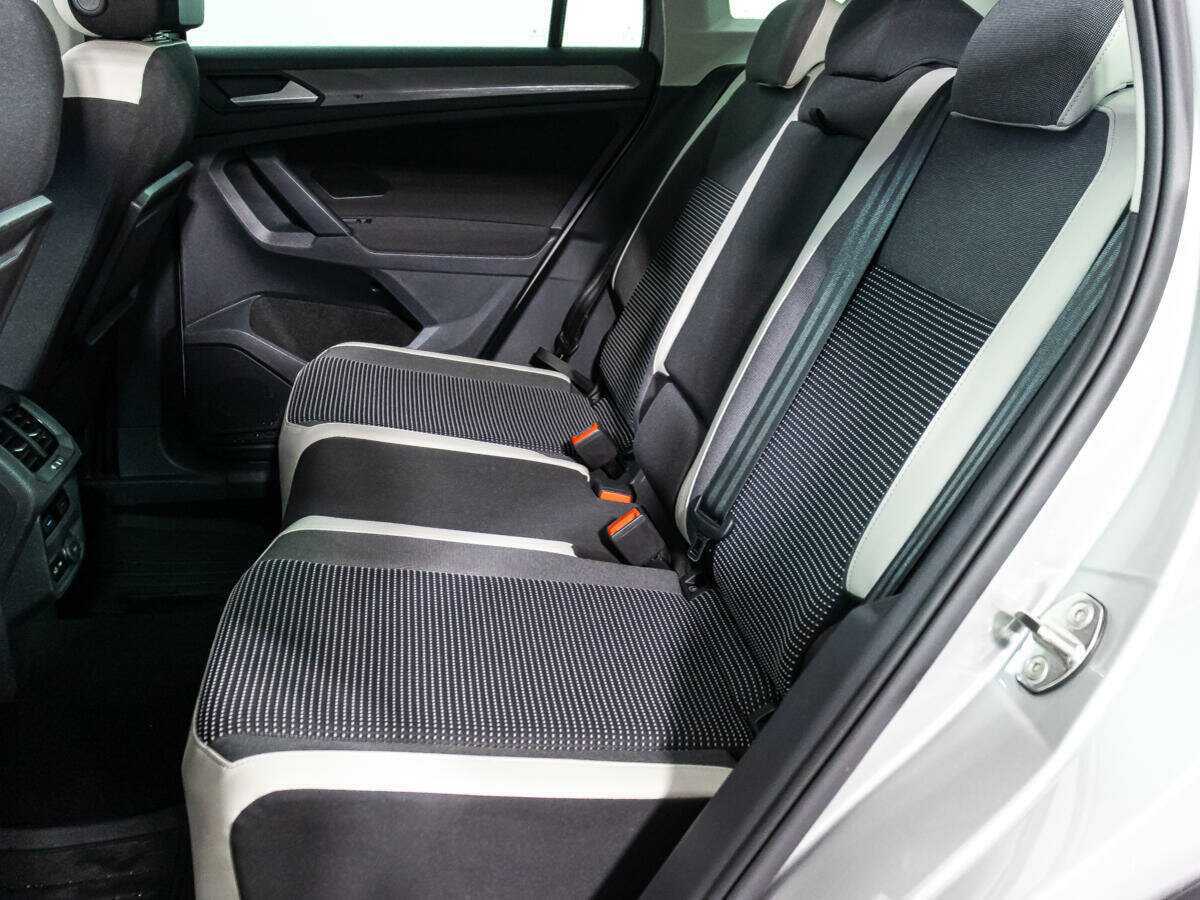 Купить Volkswagen Tiguan с пробегом. Фото: #9