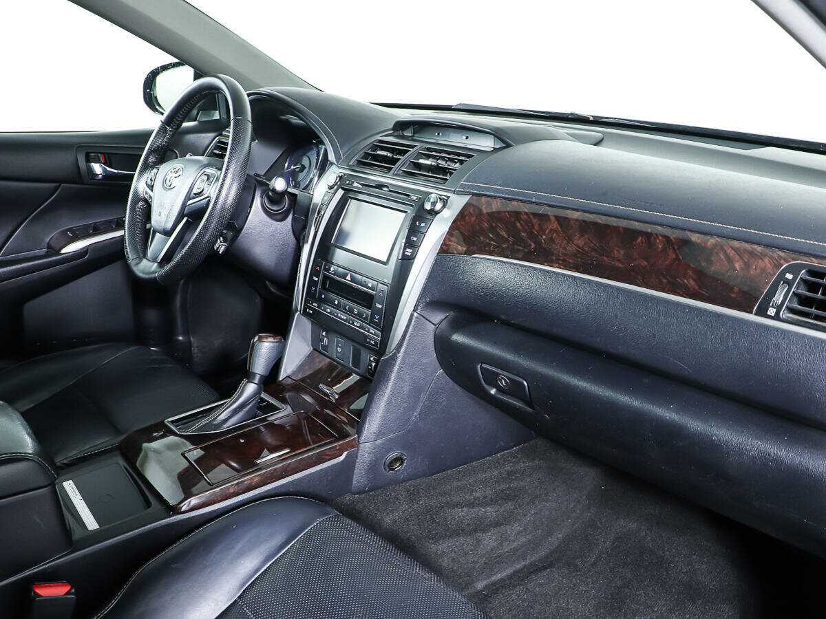 Купить Toyota Camry с пробегом. Фото: #7