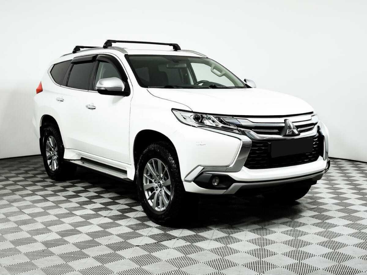 Купить Mitsubishi Pajero Sport с пробегом. Фото: #2