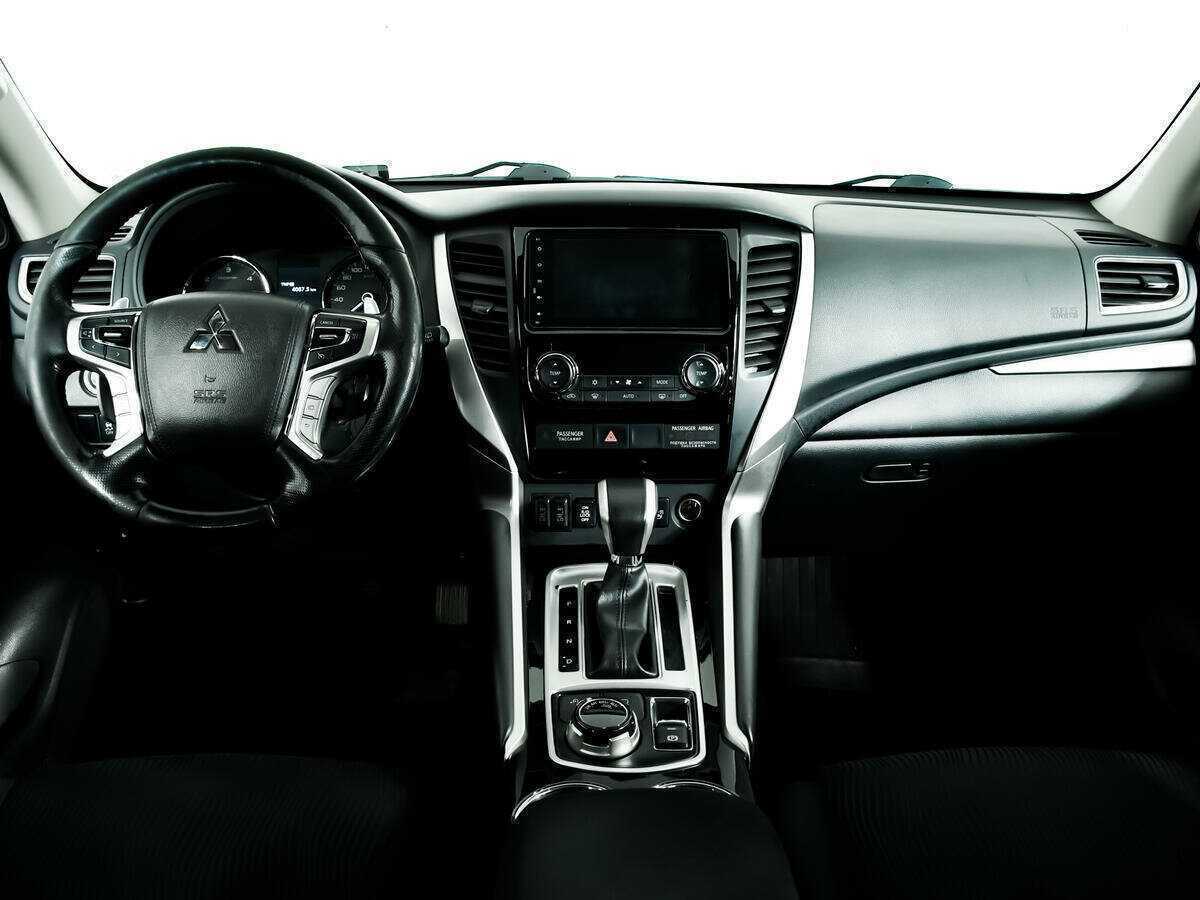 Купить Mitsubishi Pajero Sport с пробегом. Фото: #10
