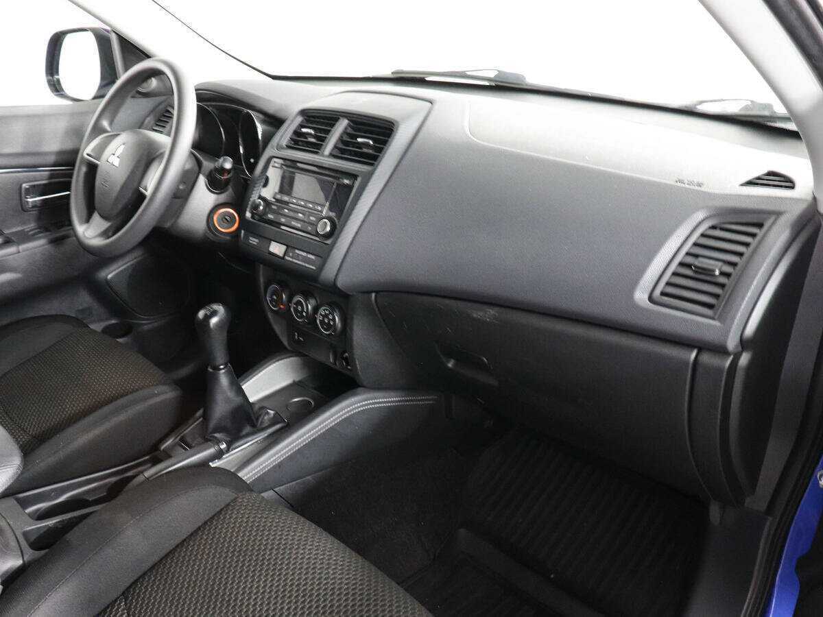 Купить Mitsubishi ASX с пробегом. Фото: #9