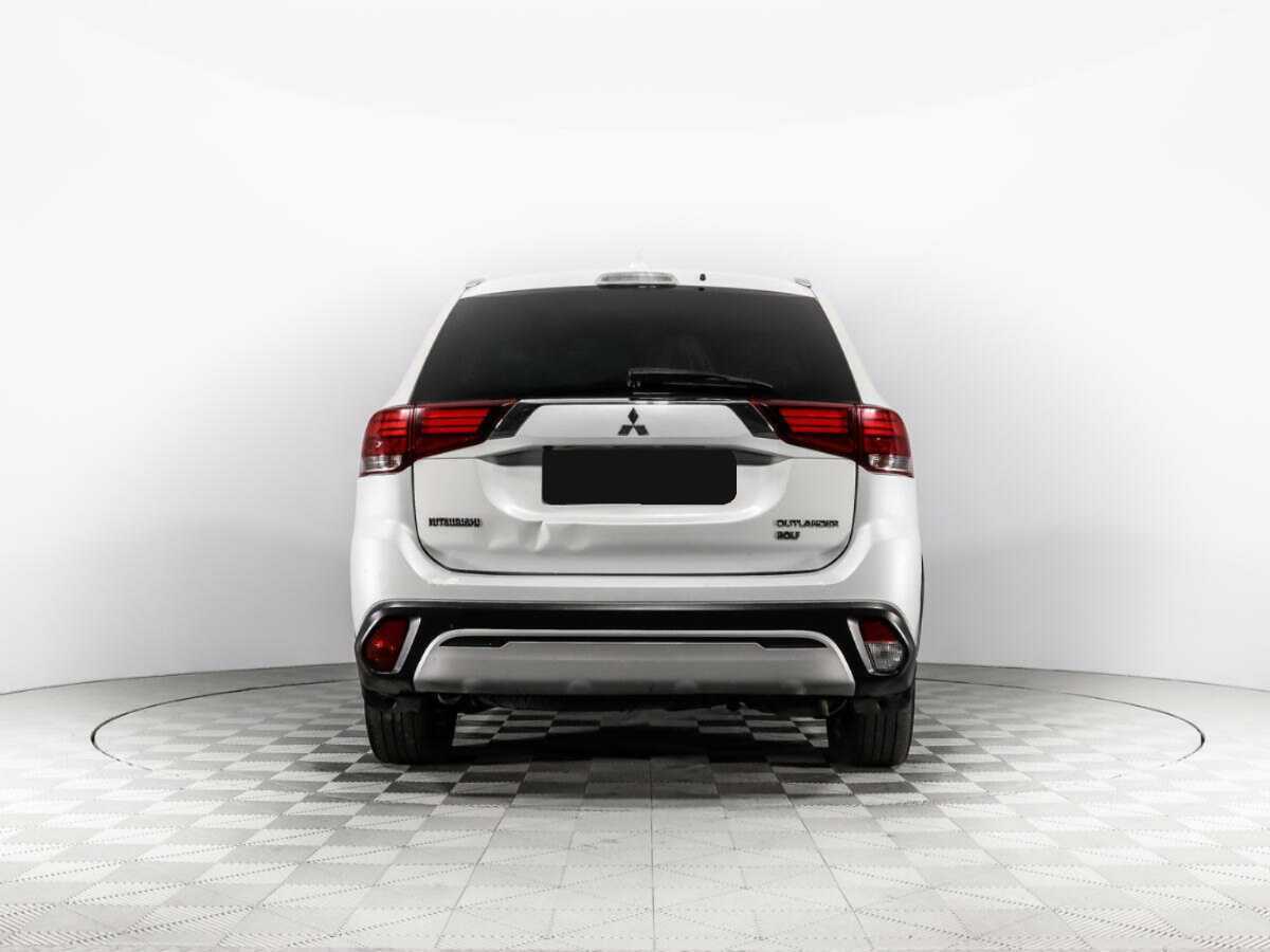 Купить Mitsubishi Outlander с пробегом. Фото: #5
