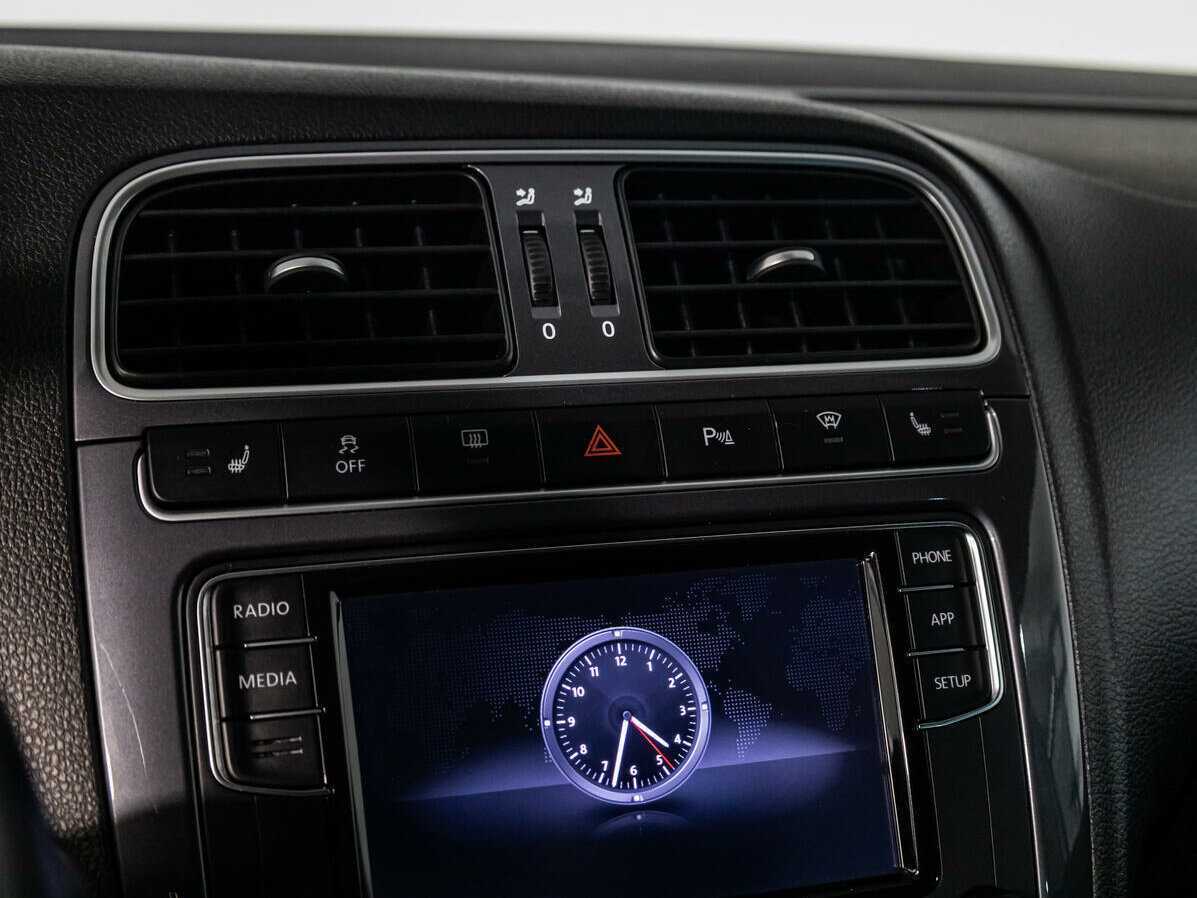 Купить Volkswagen Polo с пробегом. Фото: #15