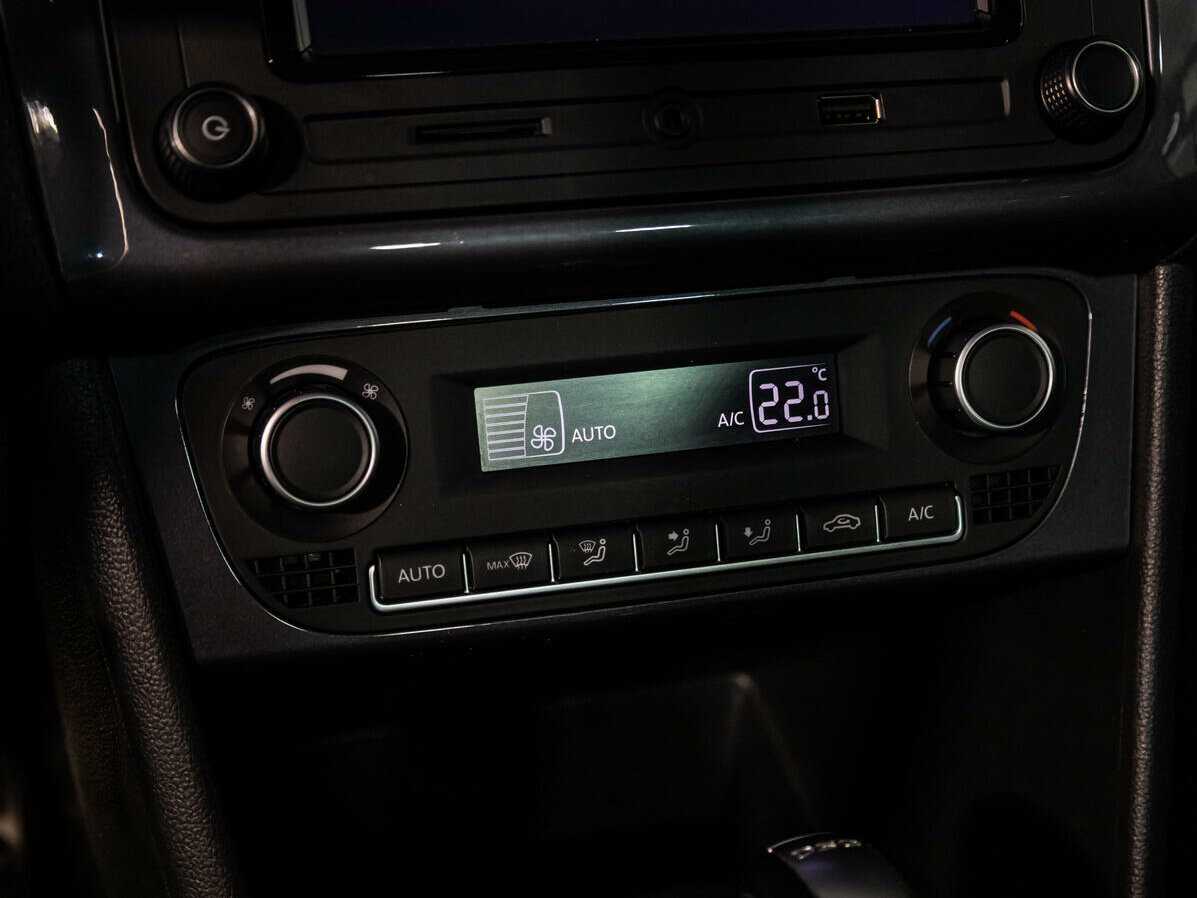 Купить Volkswagen Polo с пробегом. Фото: #16