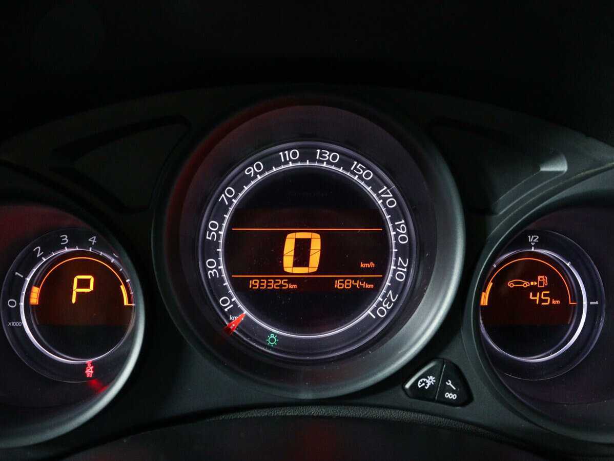 Купить Citroen C4 с пробегом. Фото: #8