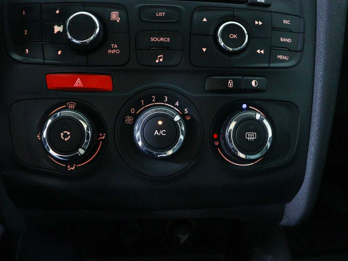 Купить Citroen C4 с пробегом. Фото: #12