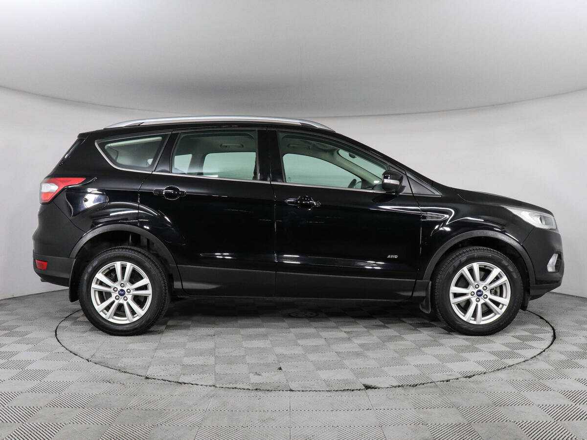 Купить Ford Kuga с пробегом. Фото: #3