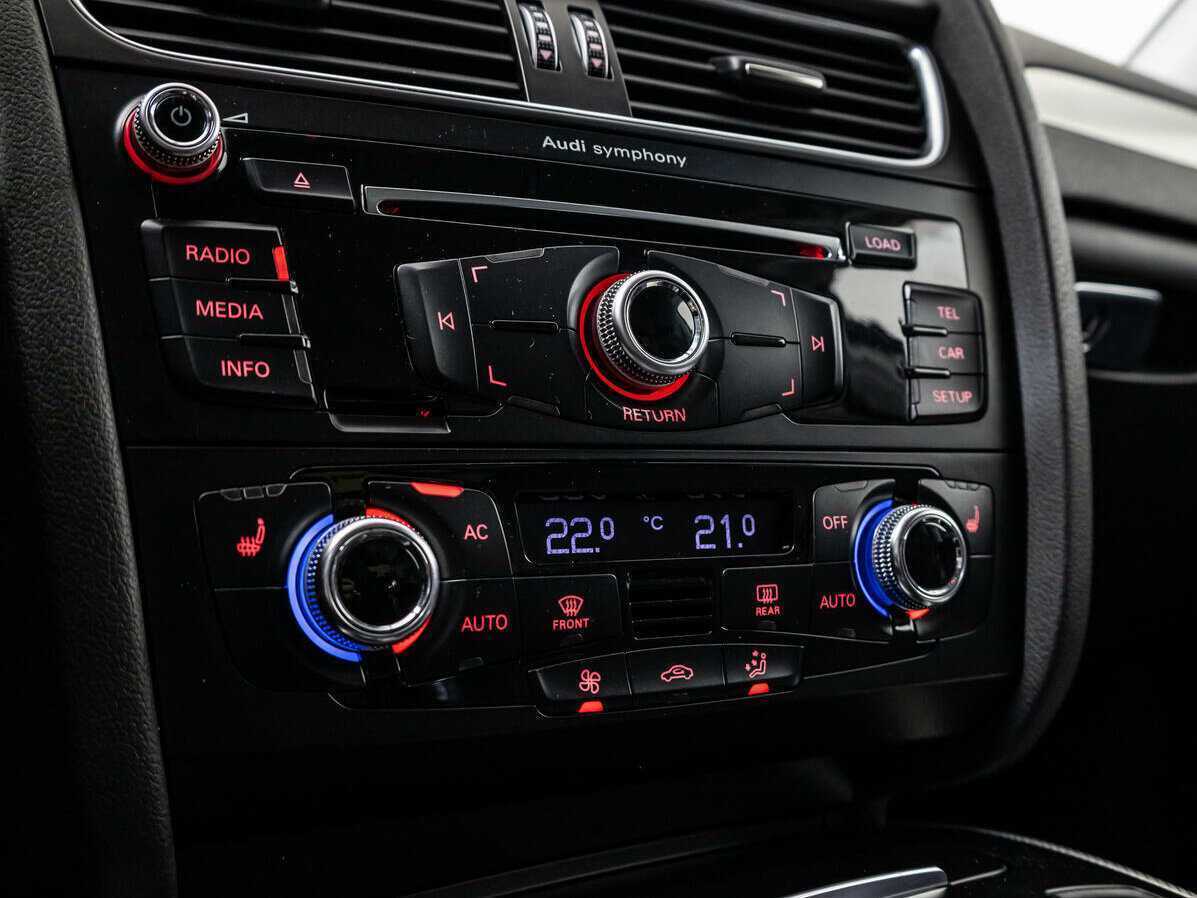 Купить Audi A4 с пробегом. Фото: #14