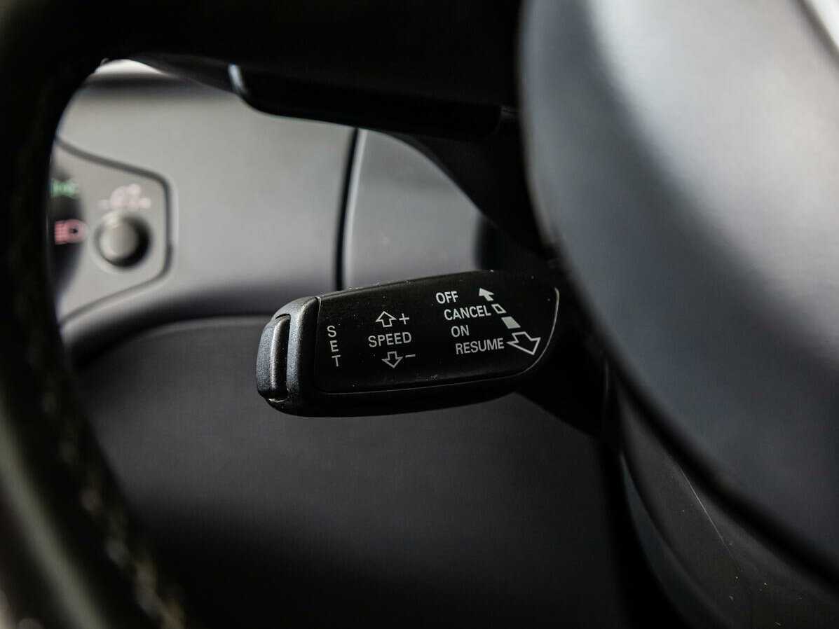 Купить Audi A4 с пробегом. Фото: #16