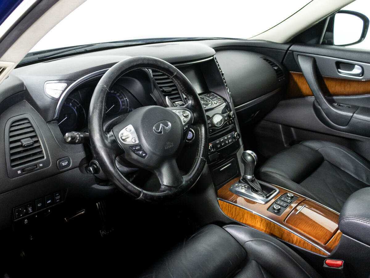 Купить Infiniti FX с пробегом. Фото: #10