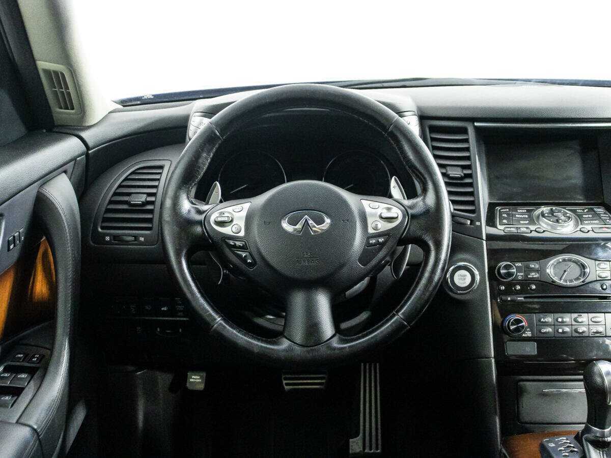 Купить Infiniti FX с пробегом. Фото: #22