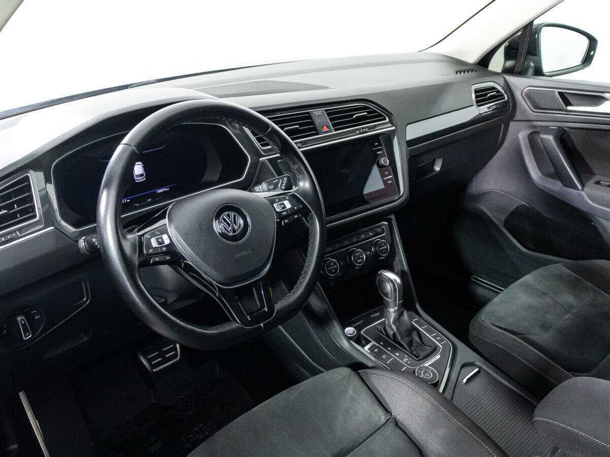 Купить Volkswagen Tiguan с пробегом. Фото: #10