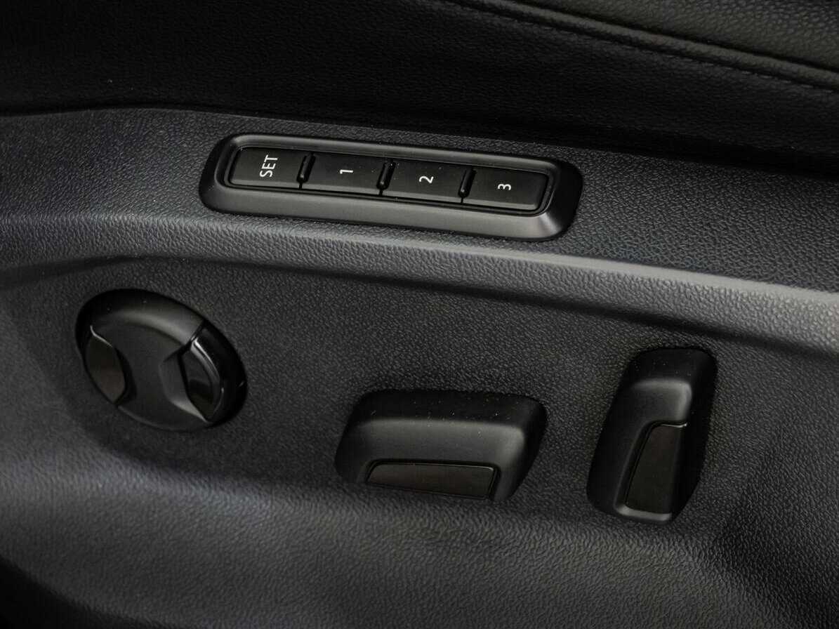 Купить Volkswagen Tiguan с пробегом. Фото: #21