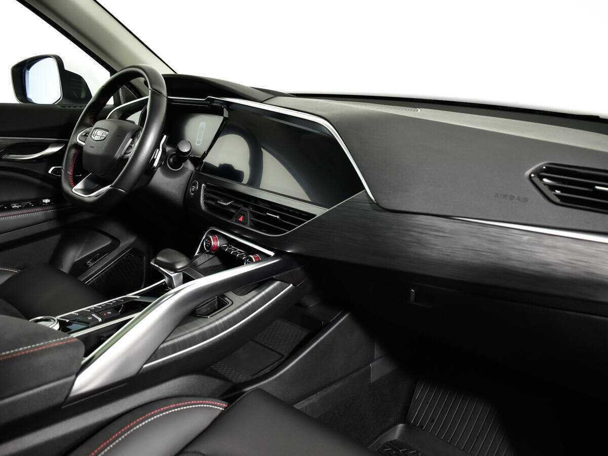 Купить Geely Tugella с пробегом. Фото: #8