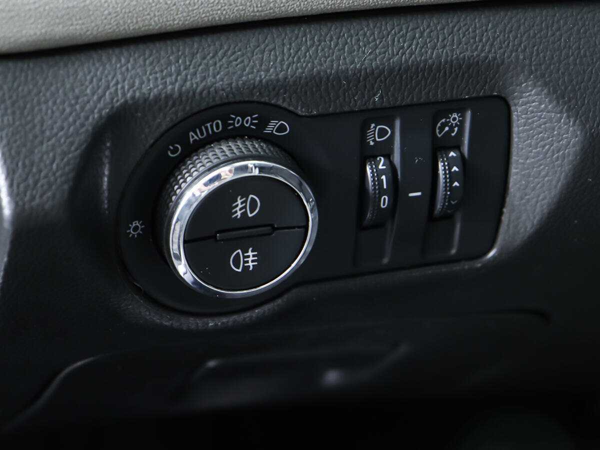 Купить Chevrolet Cruze с пробегом. Фото: #11