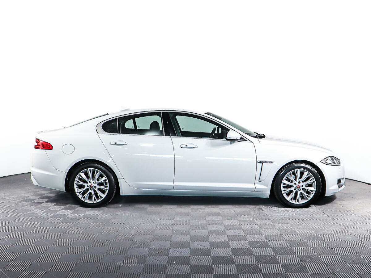 Купить Jaguar XF с пробегом. Фото: #3