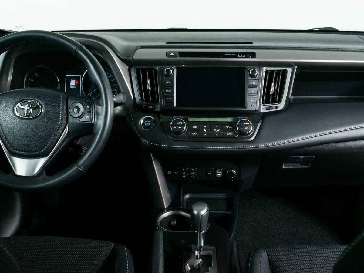 Купить Toyota RAV4 с пробегом. Фото: #9