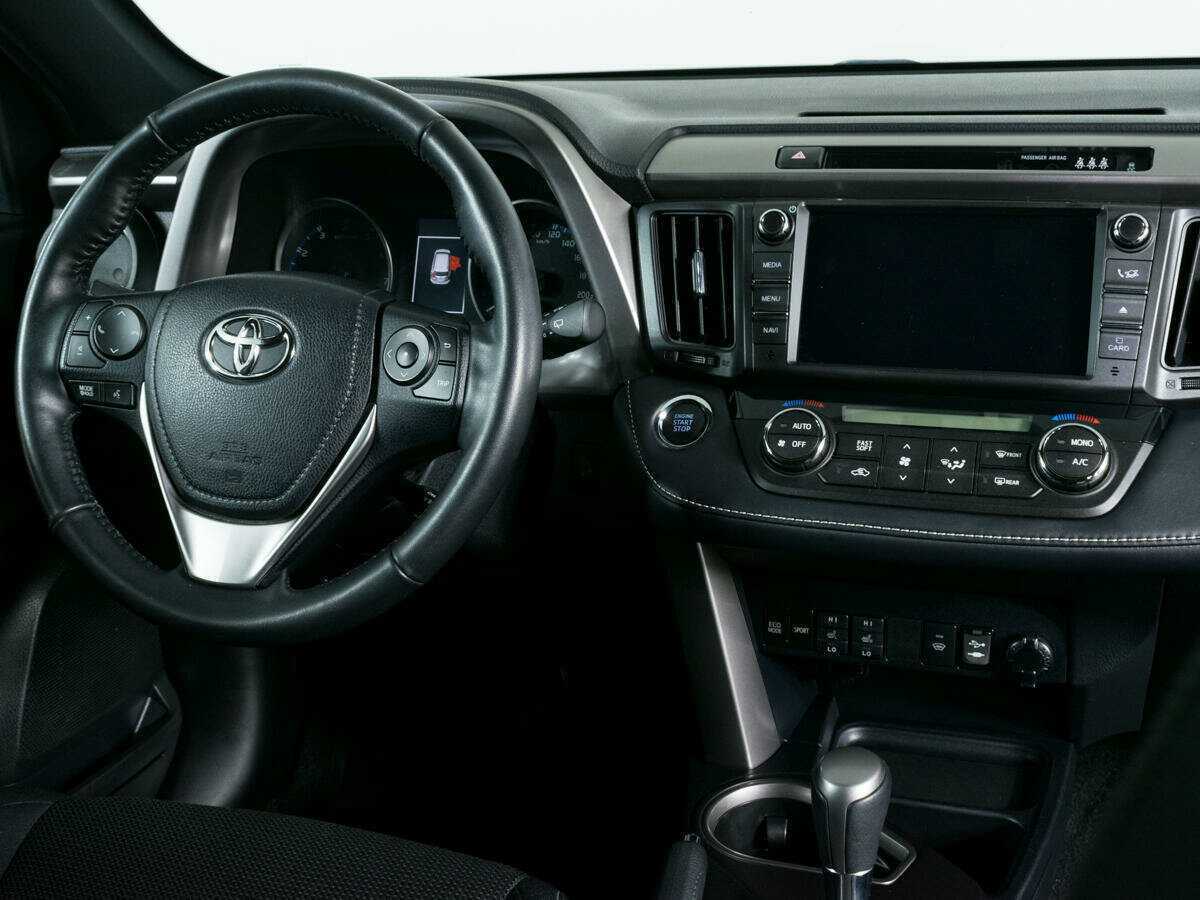 Купить Toyota RAV4 с пробегом. Фото: #10