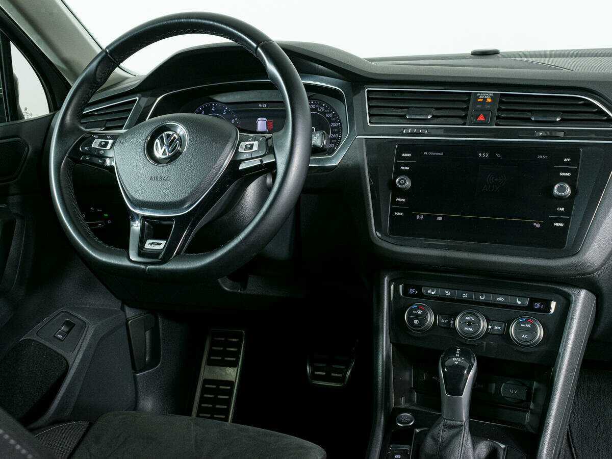Купить Volkswagen Tiguan с пробегом. Фото: #9