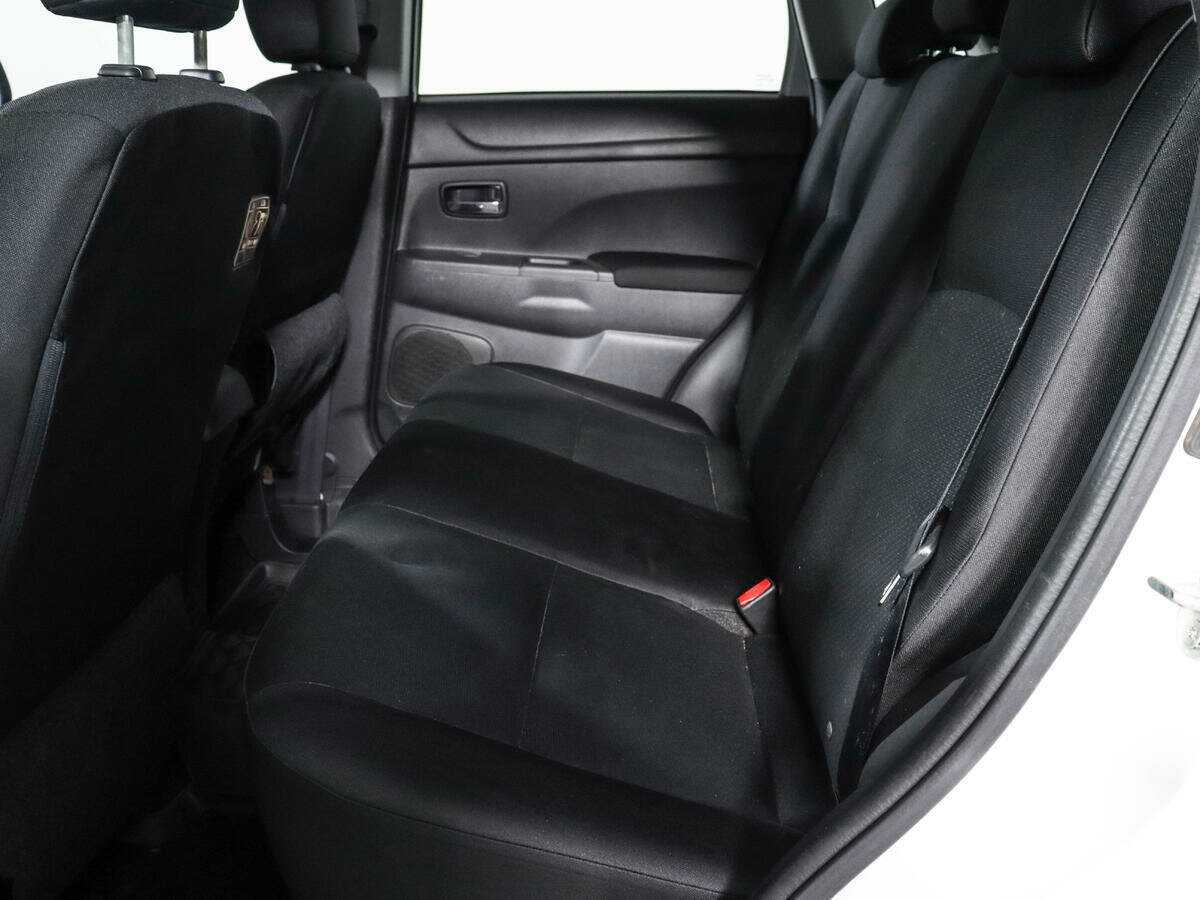 Продажа Б/У Митсубиши АС-Икс. Фото: #9