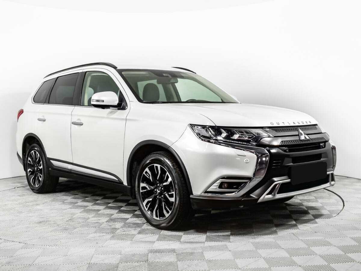 Купить Mitsubishi Outlander с пробегом. Фото: #2
