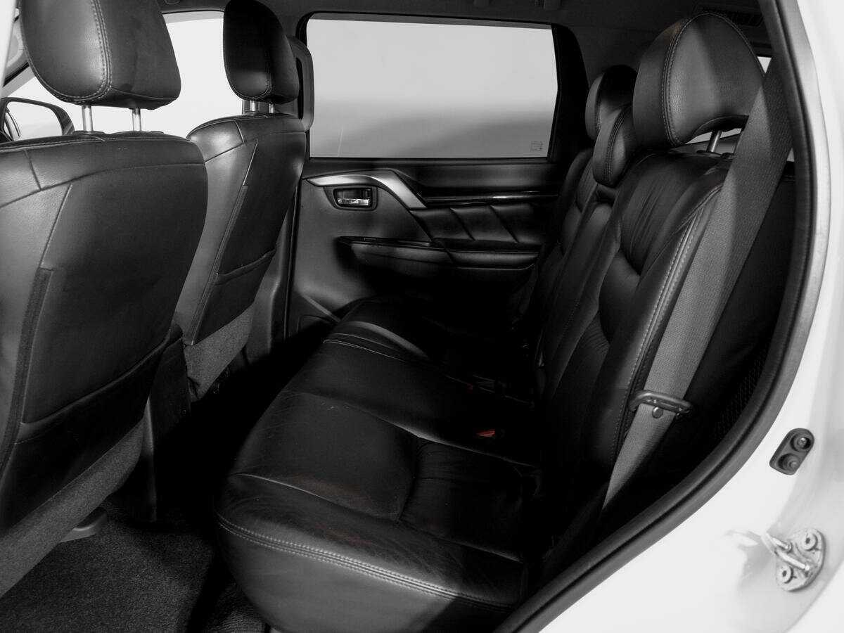 Купить Mitsubishi Pajero Sport с пробегом. Фото: #9
