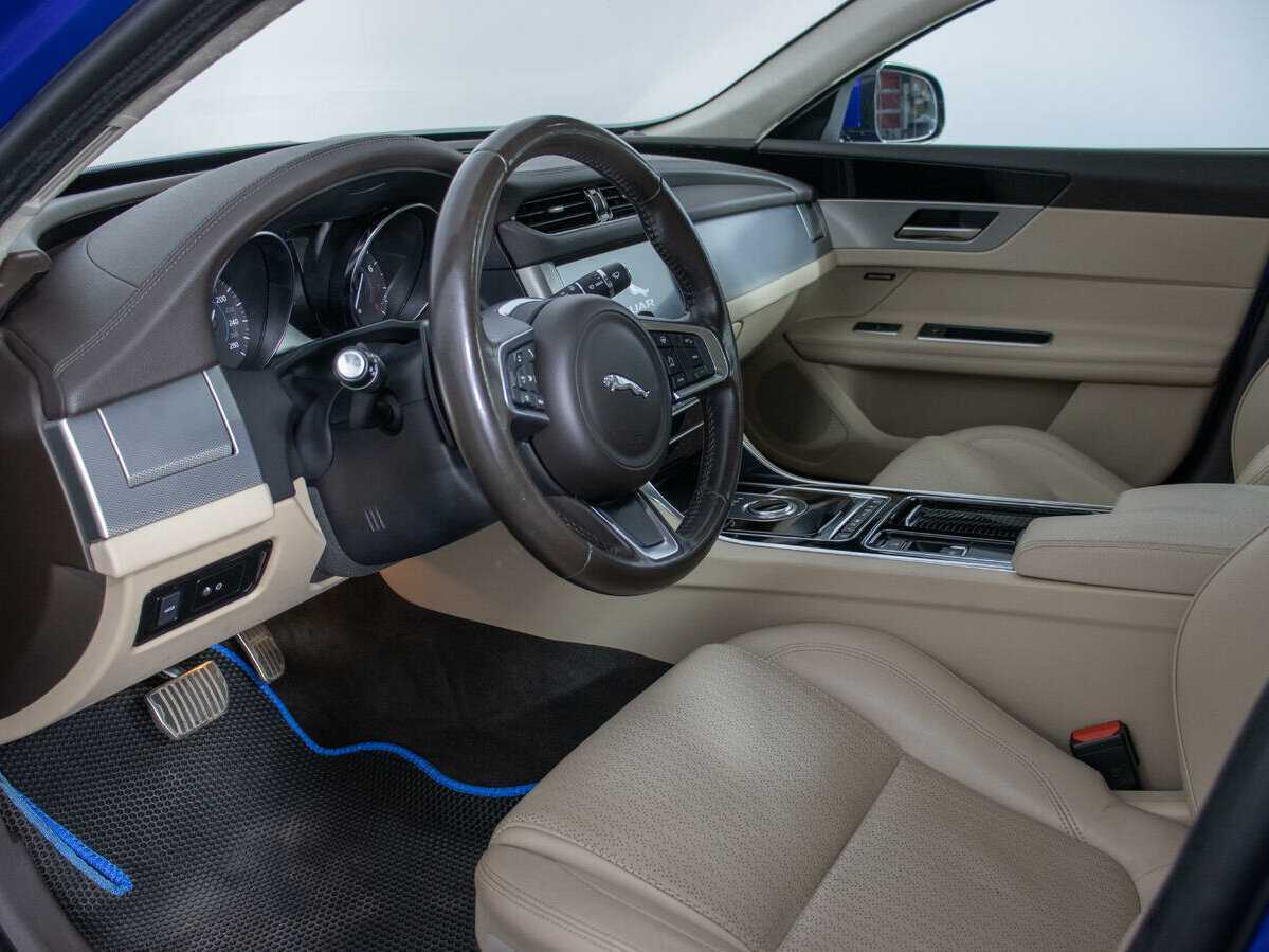 Купить Jaguar XF с пробегом. Фото: #11