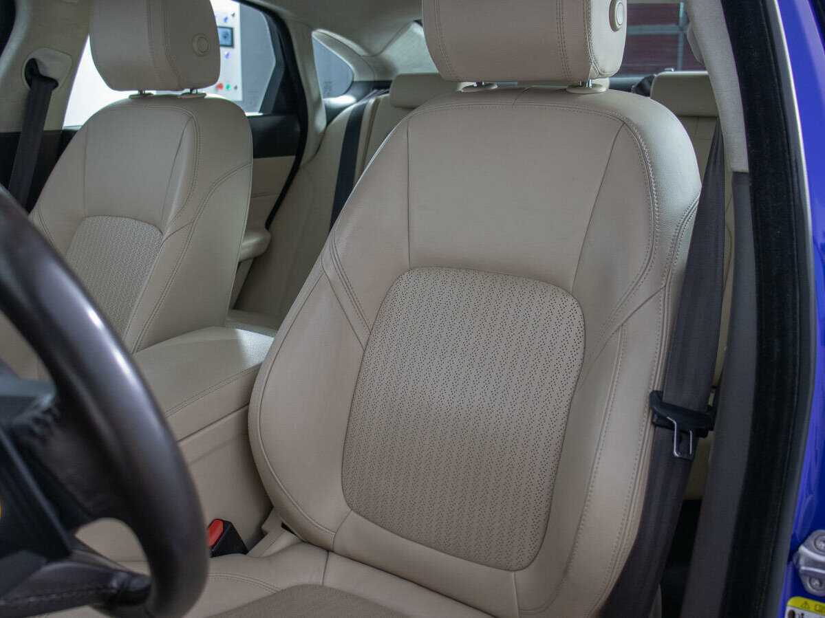 Купить Jaguar XF с пробегом. Фото: #12