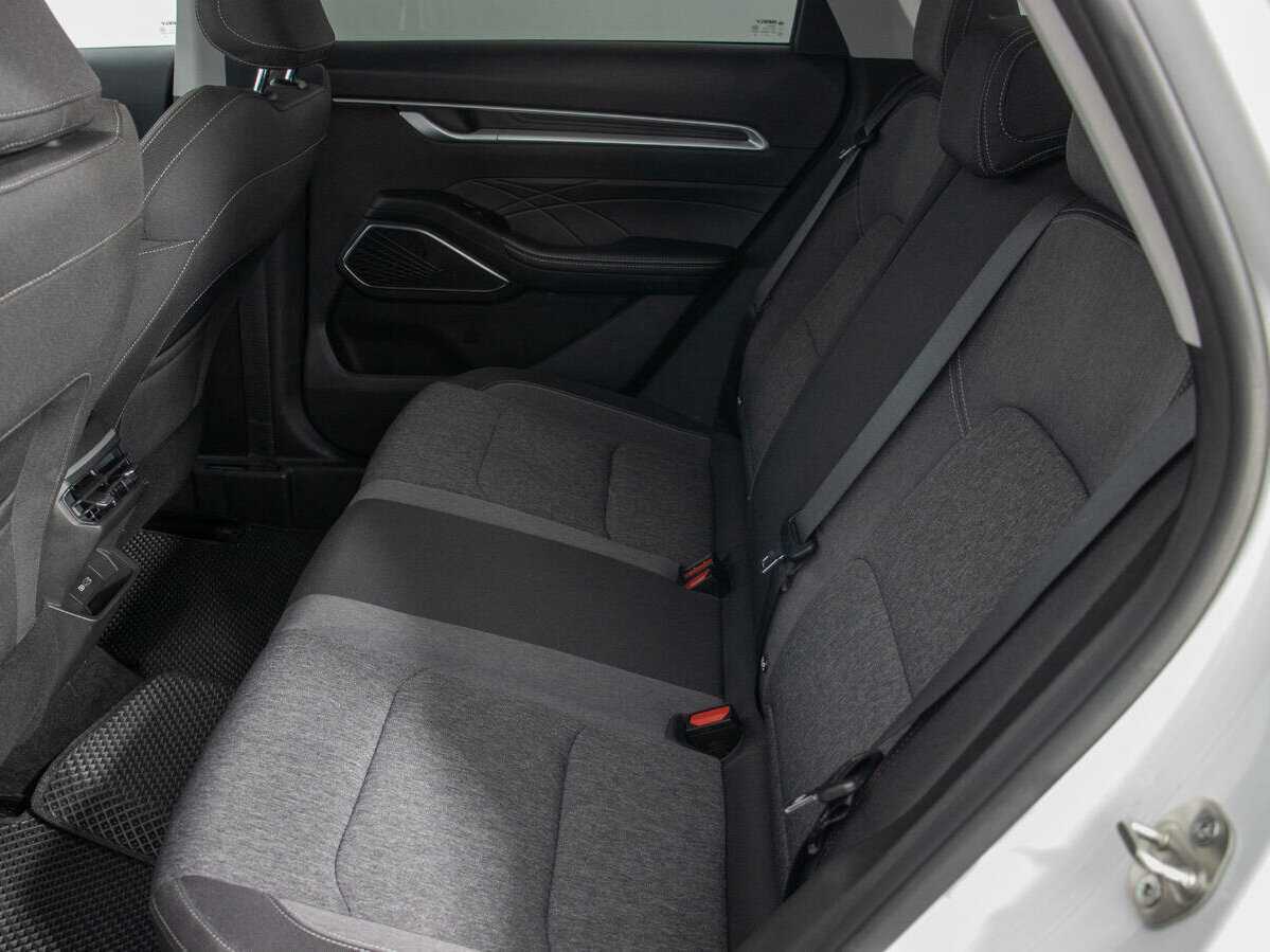 Купить Geely Emgrand с пробегом. Фото: #10