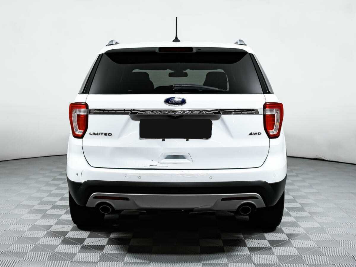 Купить Ford Explorer с пробегом. Фото: #4