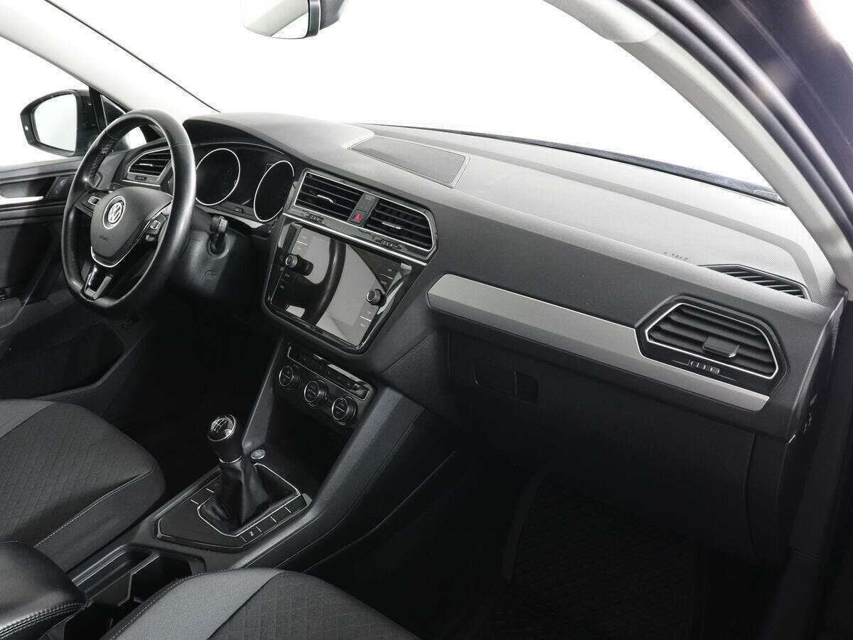 Купить Volkswagen Tiguan с пробегом. Фото: #9