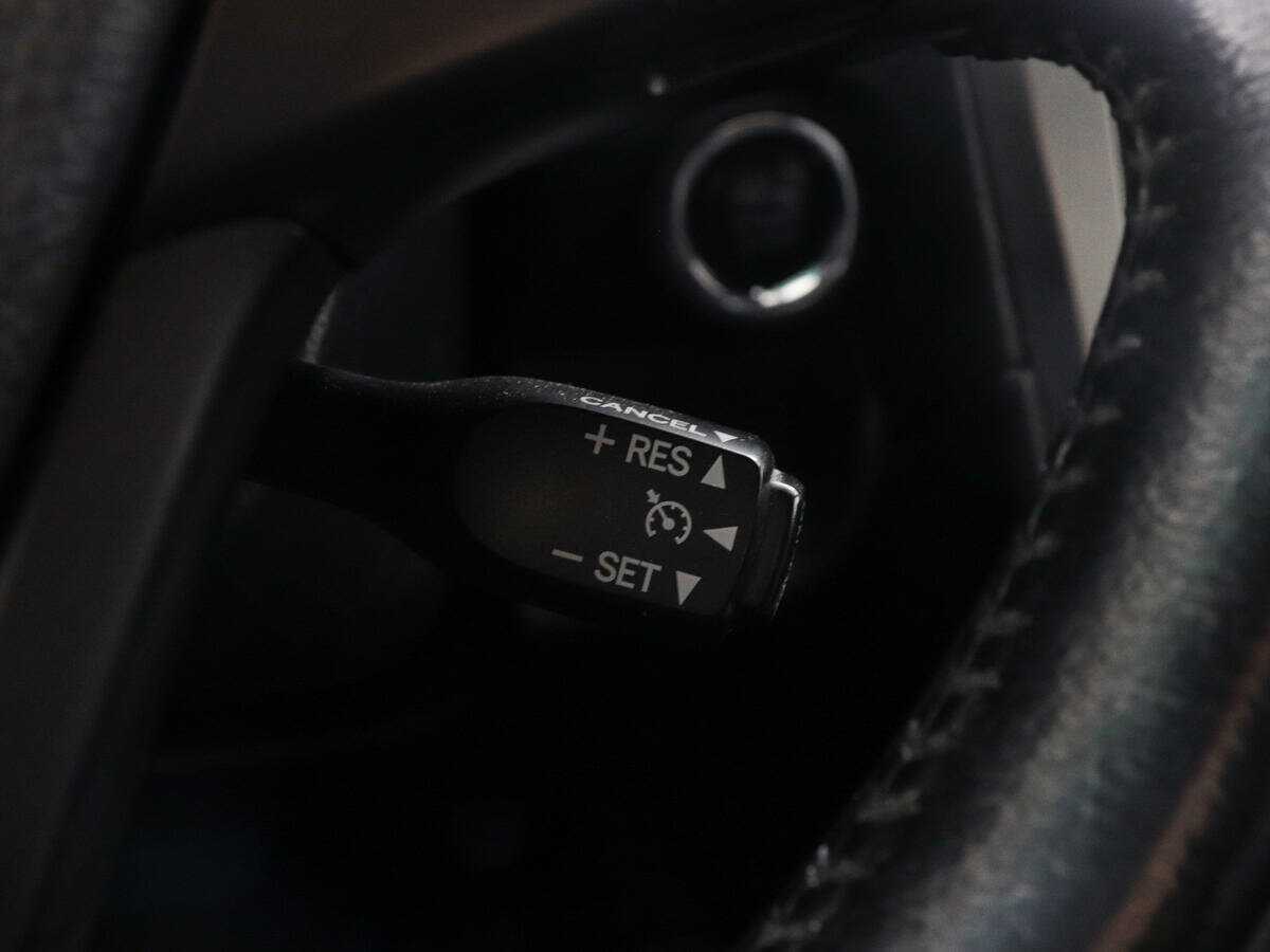 Купить Toyota Camry с пробегом. Фото: #11